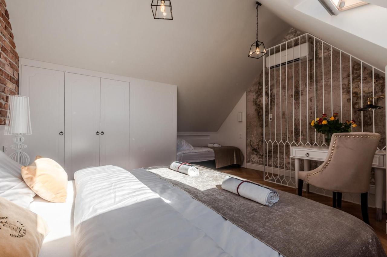 Gotyk House Aparthotel Гданск Екстериор снимка